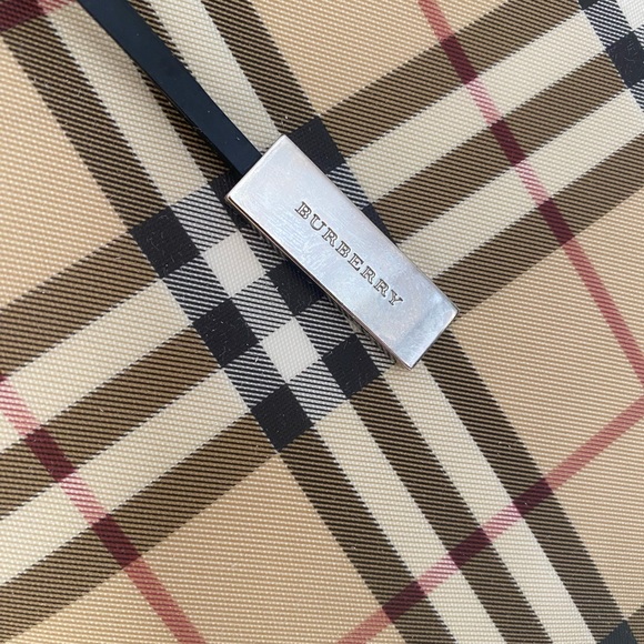 Authentic Burberry Beige House Check/Nova PVC Canvas and Leather Tote Bag - Picture 5 of 16